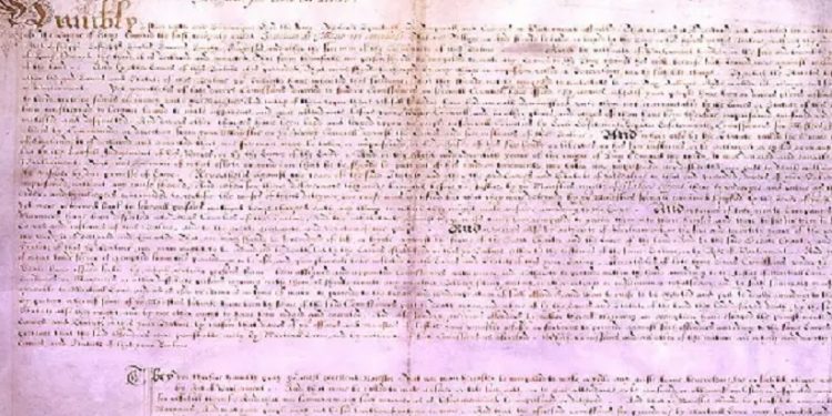 Em 1628, o Parlamento Inglês enviou esta declaração de liberdades civis ao rei Charles I