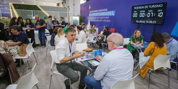 Ambiente de networking e acesso ao crédito da Feira vai contar com um espaço especial nas Rodadas de Negócios. Fotos: Inove