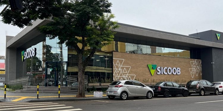 Sicoob consolida a sua posição entre as dez maiores instituições financeiras do Brasil – foto Divulgação